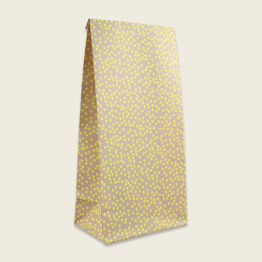 Papiergeschenktüte hellrosa mit gelben Punkten (Set mit 6 Tüten), Ava & Yves