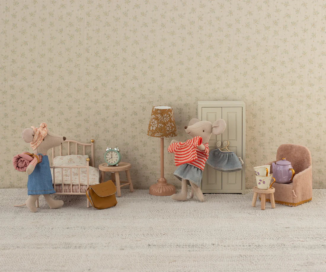 Strickpullover und Rock, Große Schwester Maus, Maileg